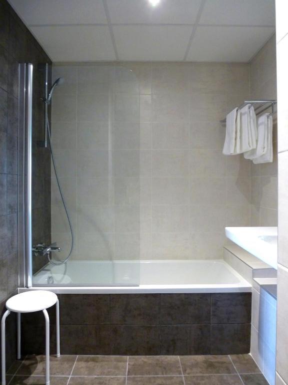 Hyp'Hotel سانت مارسيلين المظهر الخارجي الصورة